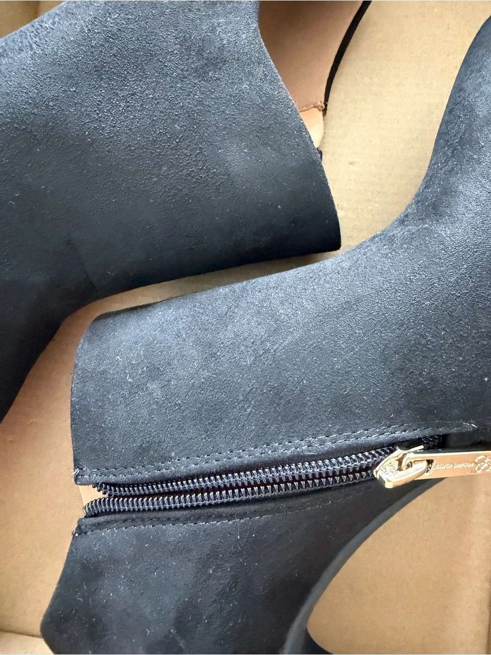 Jessica sleek pointed